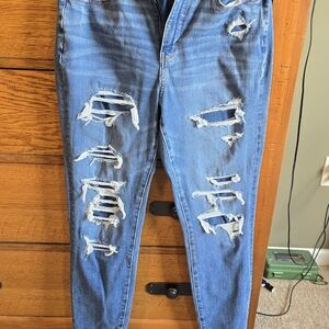 American Eagle Outfitters Ripped Curvy High Rise Jegging